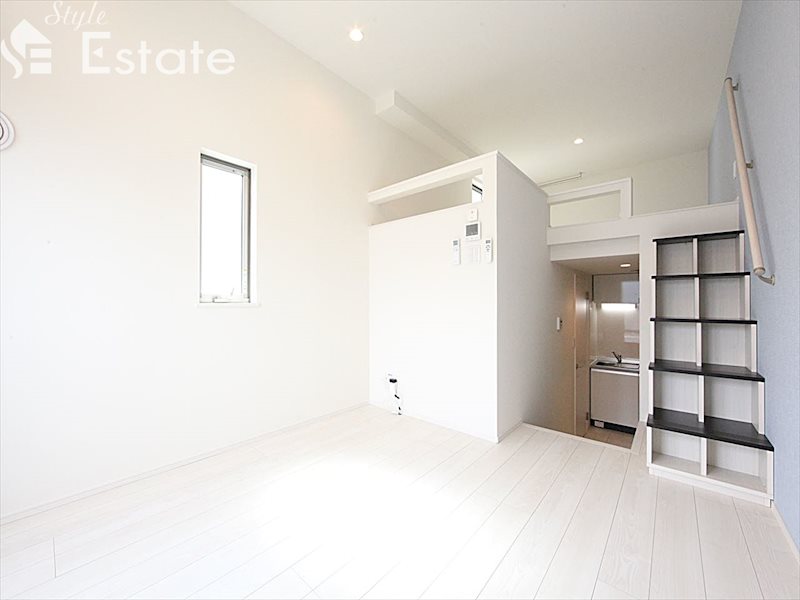 居室・リビング　内装