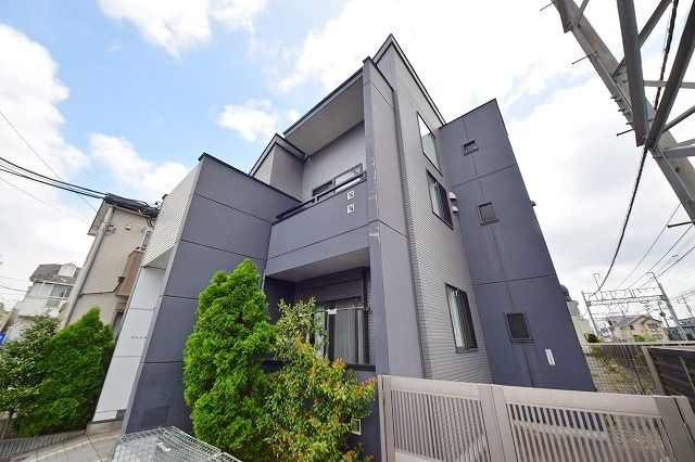 建物外観　★おしゃれな外観ですね★