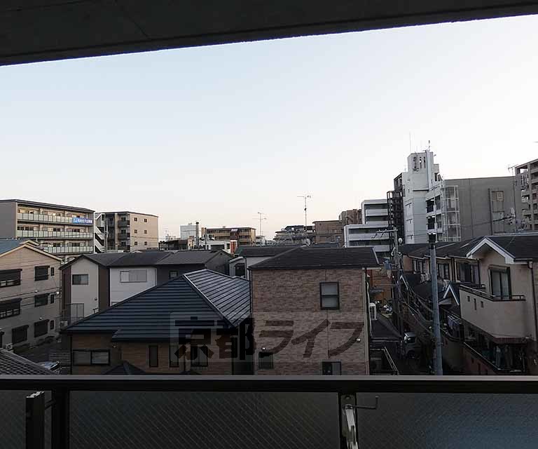 その他部屋・スペース　綺麗な廊下です。