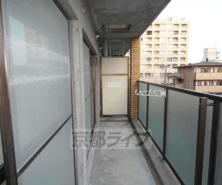 玄関　シューズボックスあります。