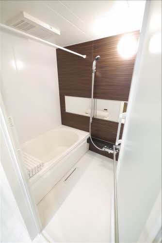 バス・シャワールーム　浴室