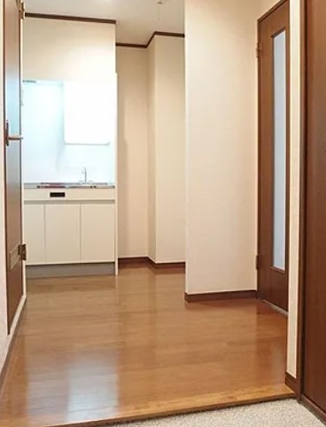 玄関　別部屋参考写真となります