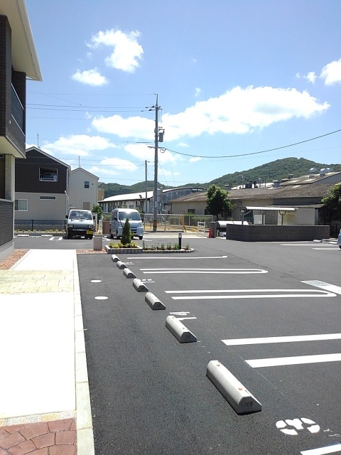 駐車場　駐車場
