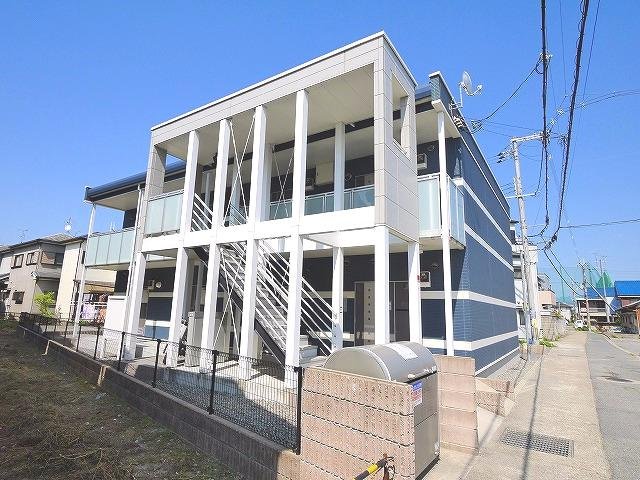 建物外観　落ち着いた雰囲気の外観です