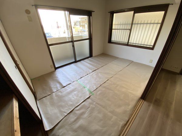 眺望　２面採光、日当たり良好の和室です☆