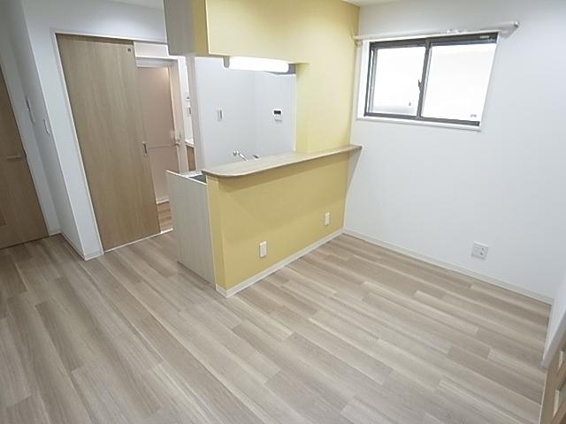 居室・リビング　M´togoshi エムトゴシ 　は三都市アース中延店へお任