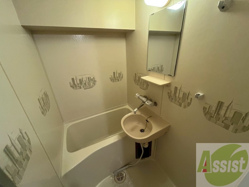 バス・シャワールーム　お風呂になります。一日の疲れを癒してくださいね。