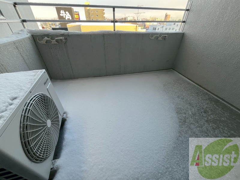 バルコニー　バルコニーが付いていますので一息ついてみてはいかがですか。