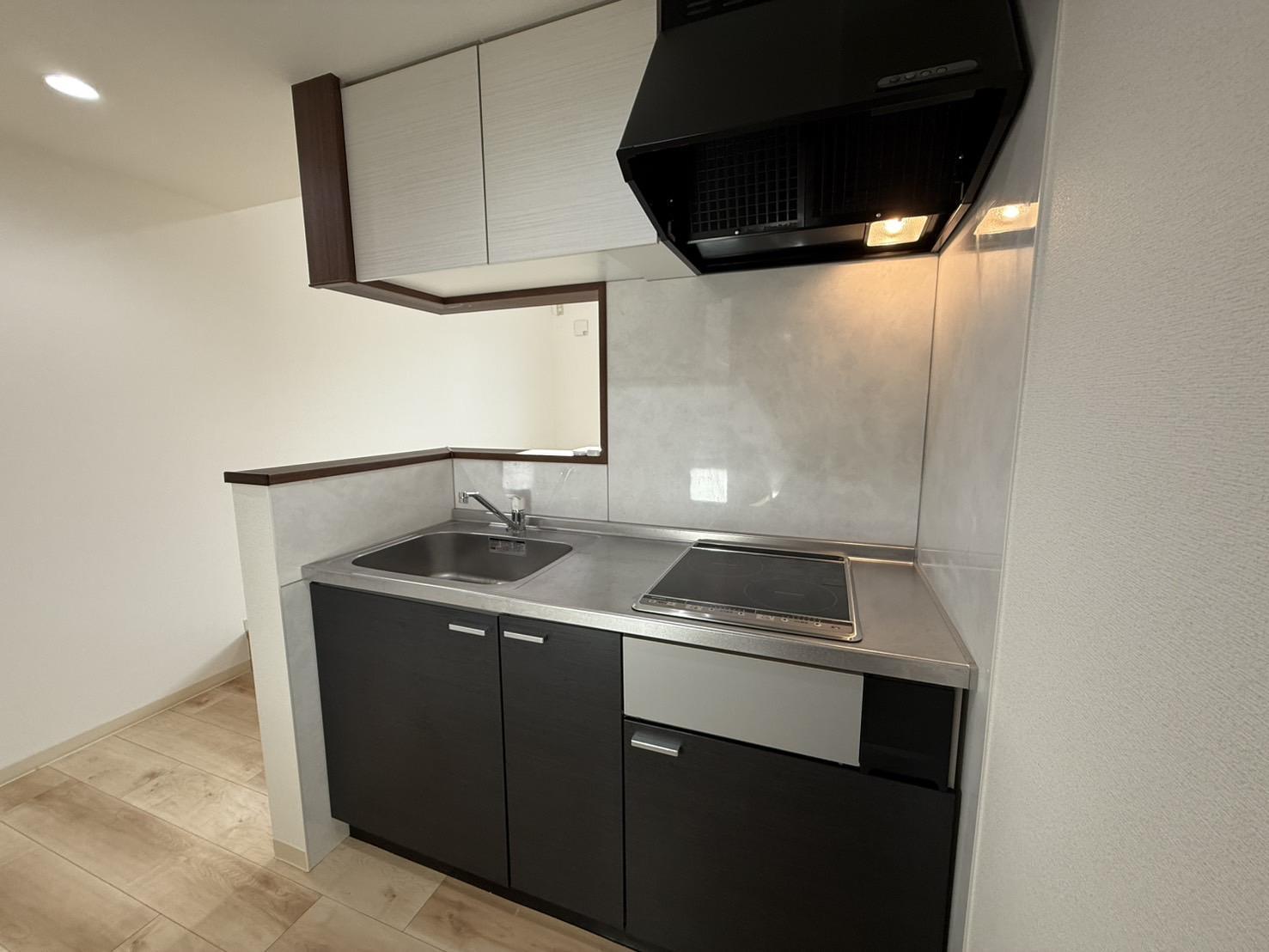 キッチン　2口ＩＨコンロ付のカウンターキッチンです