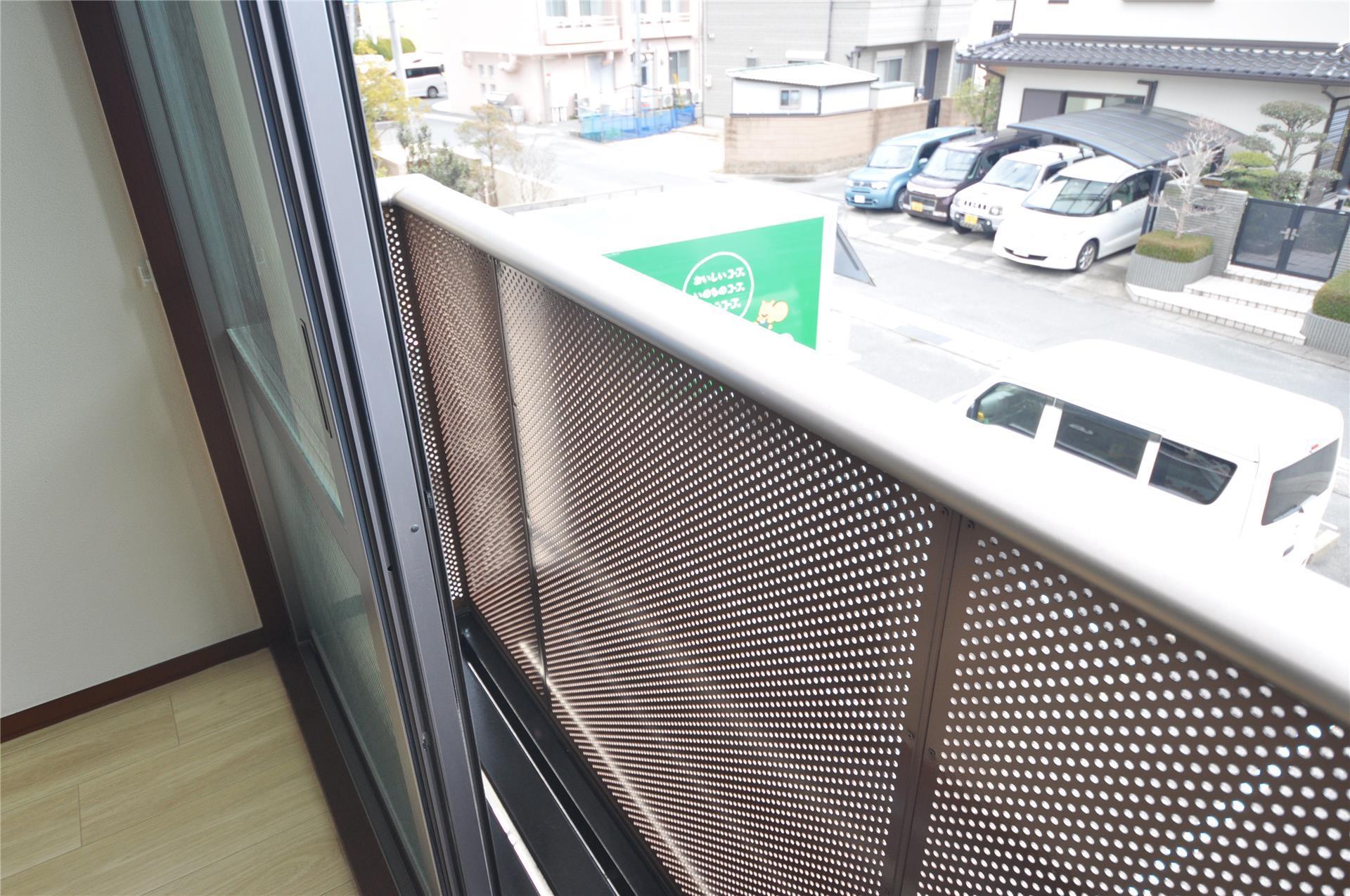 バルコニー　バルコニー