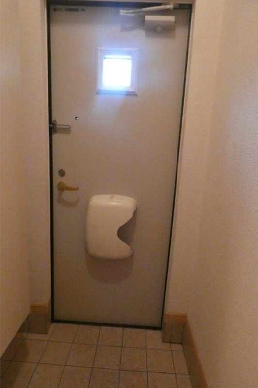 玄関　図面と現状に相違がある場合には現状を優先