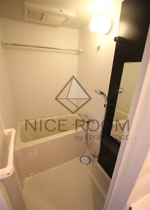 バス・シャワールーム　エスリード難波レジデンス　風呂