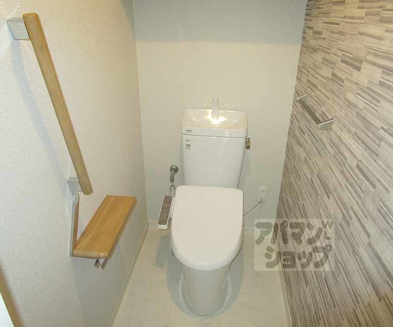 トイレ　２０２号室の写真です。