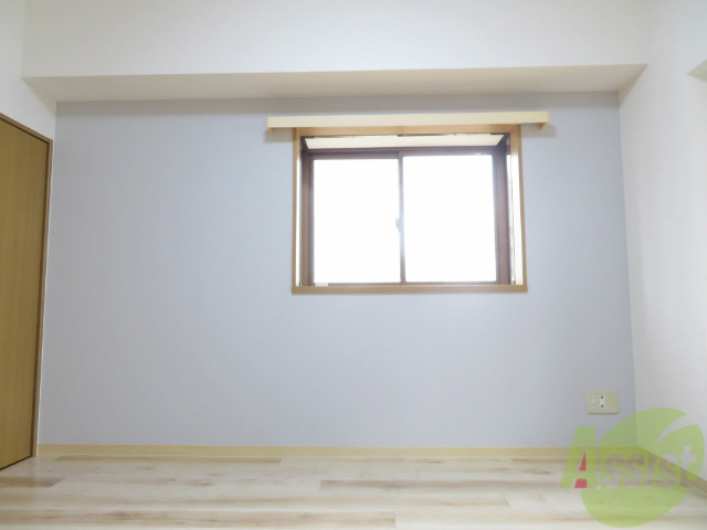 その他部屋・スペース　寝室はベッドを置いても、スペースに余裕がありそうです