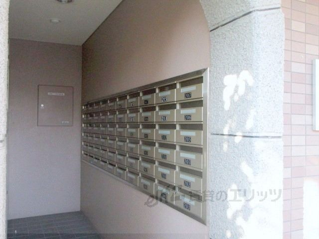 エントランス　集合ポスト