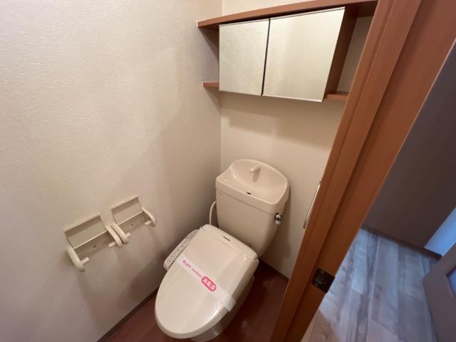 トイレ　トイレ