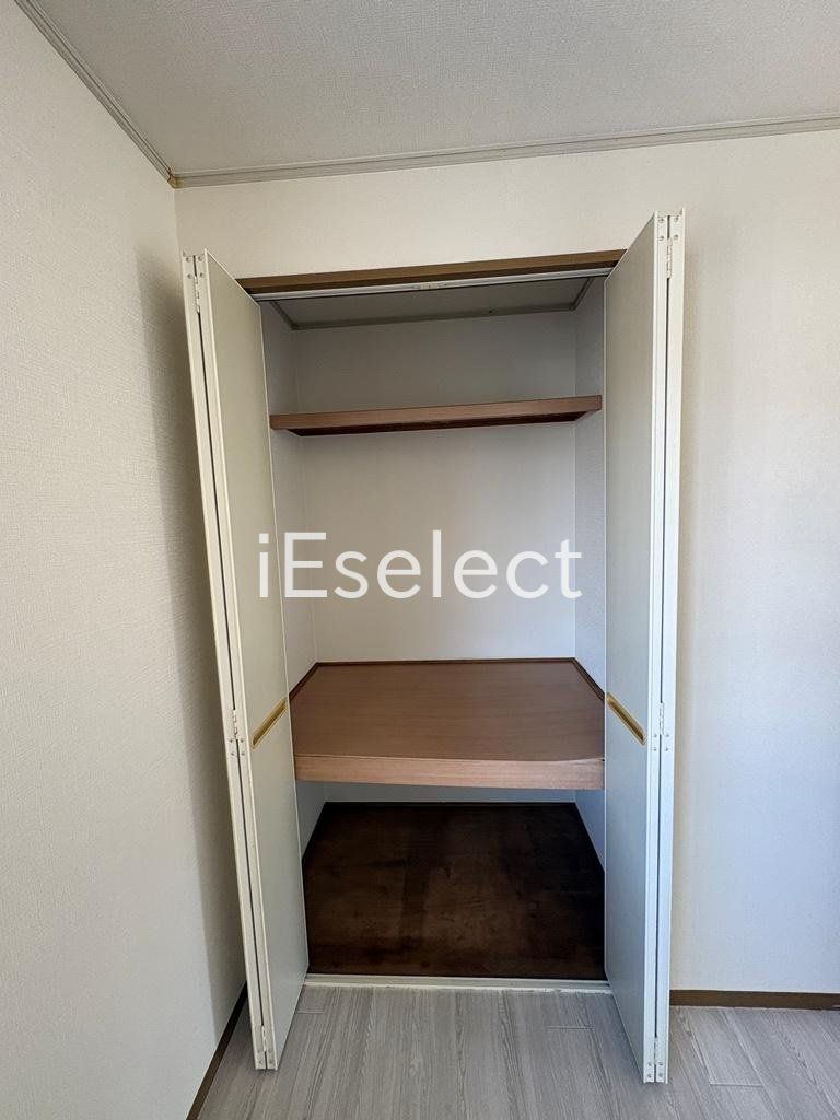 収納　洋服もかけられるクローゼット♪