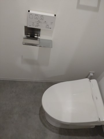 トイレ　※同タイプ参考写真です（natural）