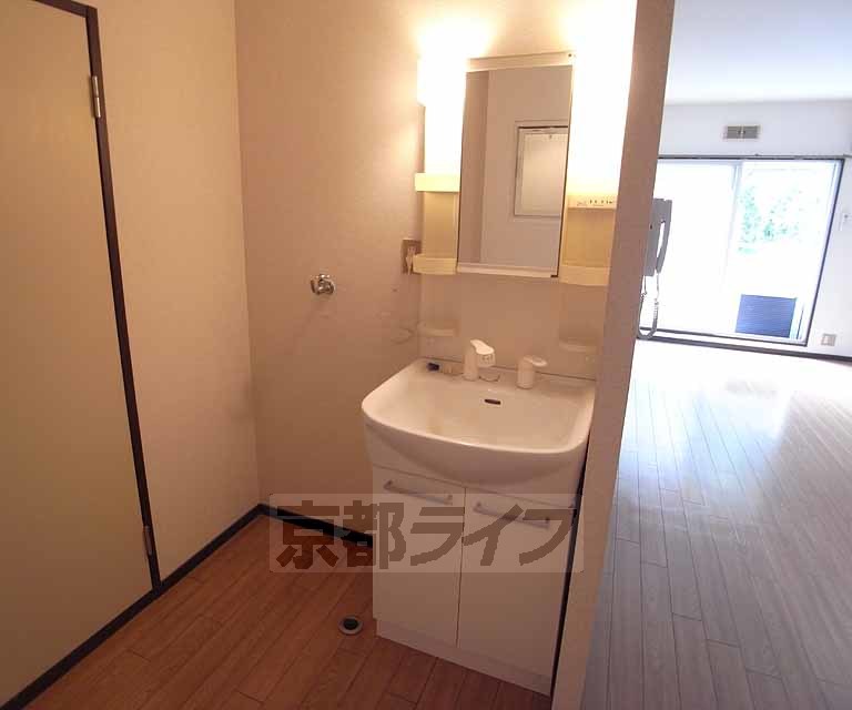 洗面設備　収納もばっちり！