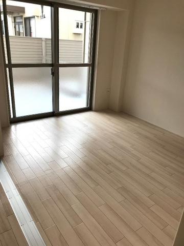 その他部屋・スペース　風通しも良い寝室です☆