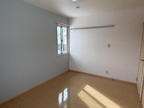 居室・リビング　室内