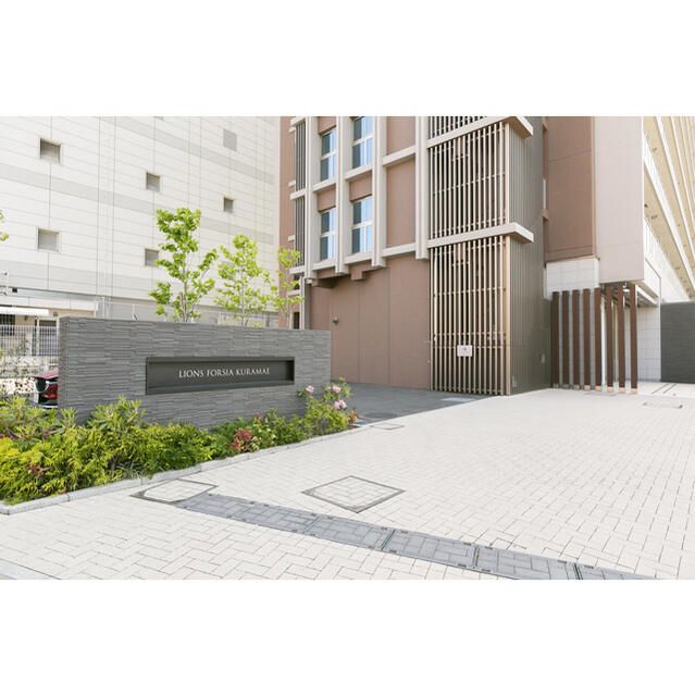 エントランス　ゆとりのあるエントランスです