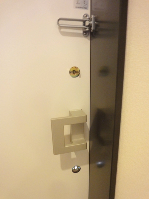 玄関　★ピッキングされにくいディンプルキー玄関Ｗロックです♪