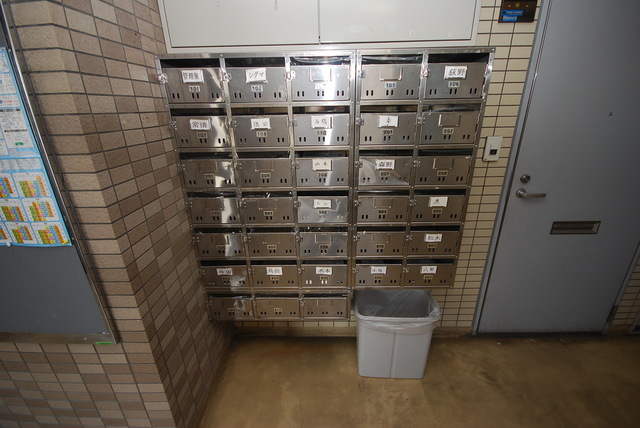 エントランス　集合ポスト