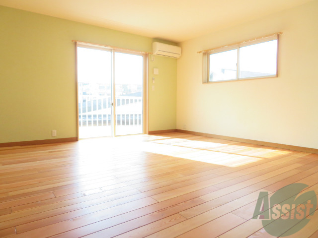 その他部屋・スペース　寝室もこちらです。広々としてますので置き場所に困りませんね