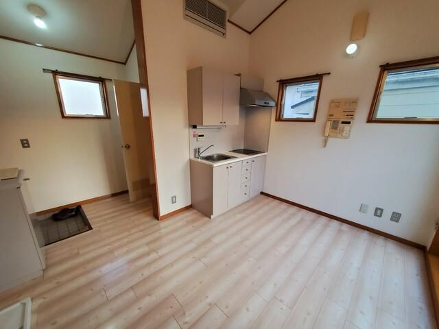 居室・リビング　※写真は同じマンションの違う部屋のものになります。