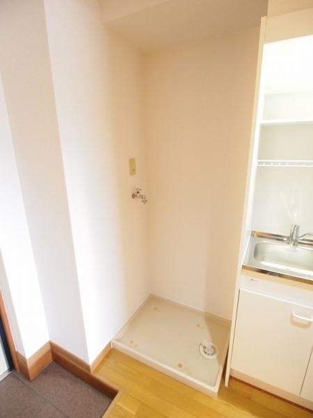 洗面設備　洗濯機置き場