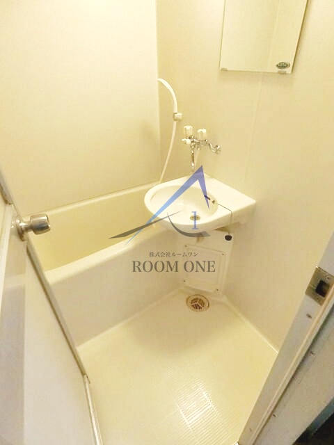 バス・シャワールーム　お風呂です。