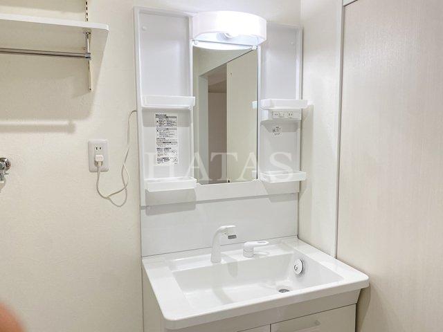 洗面設備　同物件別部屋です。