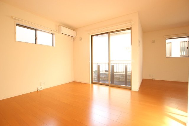 居室・リビング　別号室の写真です。