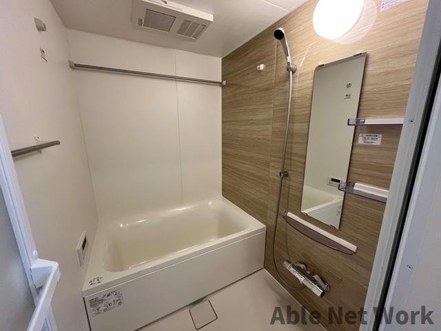 バス・シャワールーム　追い焚き付き浴槽