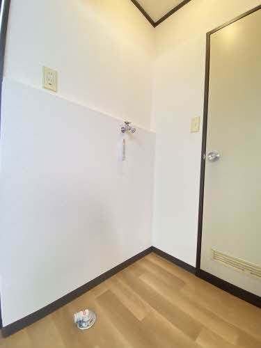 洗面設備　洗濯機置場