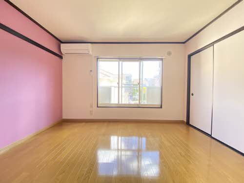 バルコニー　洋室