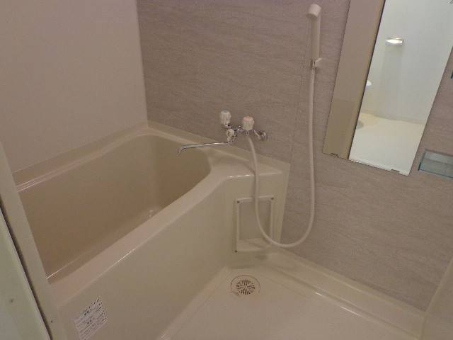 バス・シャワールーム　浴室