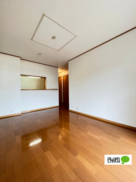 居室・リビング　１０３　同一タイプ