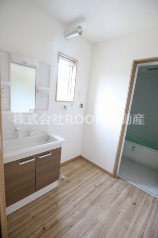 洗面設備　広い洗面スペース