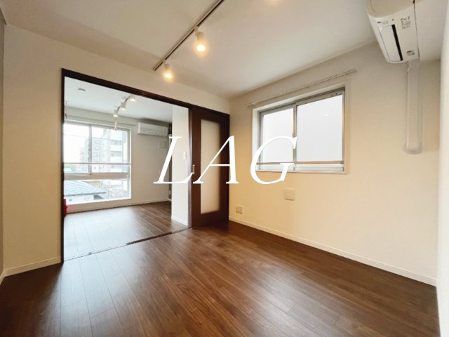 居室・リビング　洋室のお部屋です。