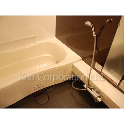 バス・シャワールーム　同タイプ25階のお部屋を撮影。仕様が異なることがあります。