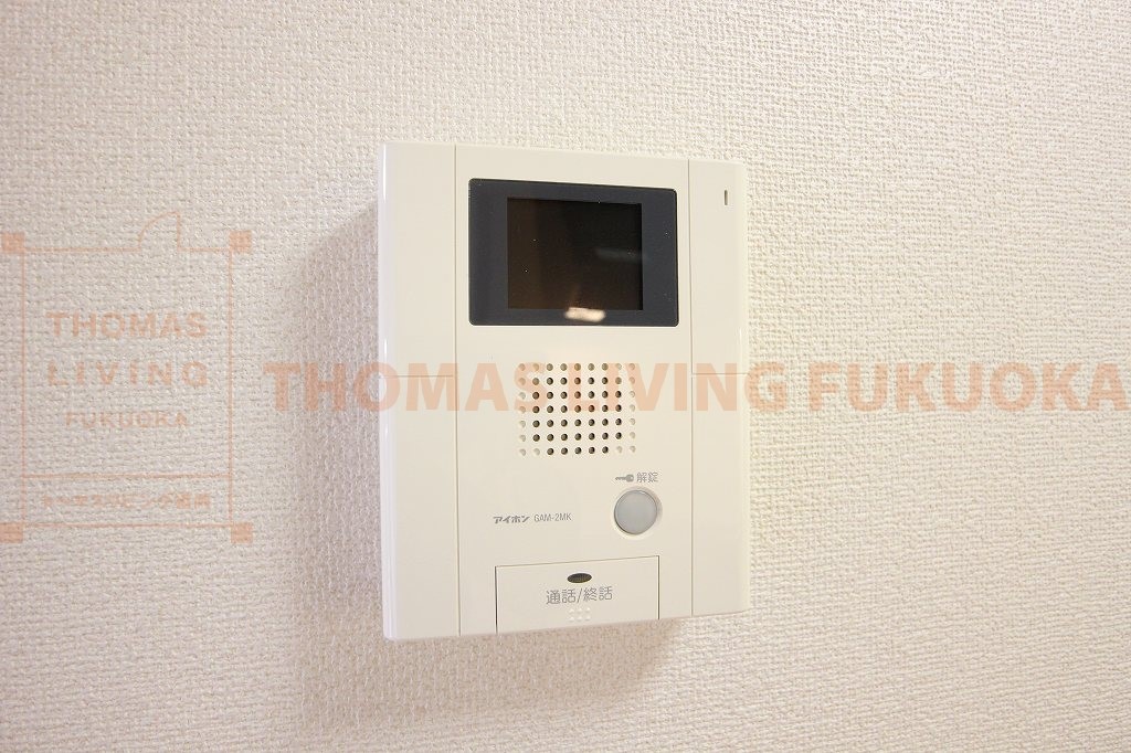 セキュリティ　ドアを開ける前に来客者を確認できて安心です。