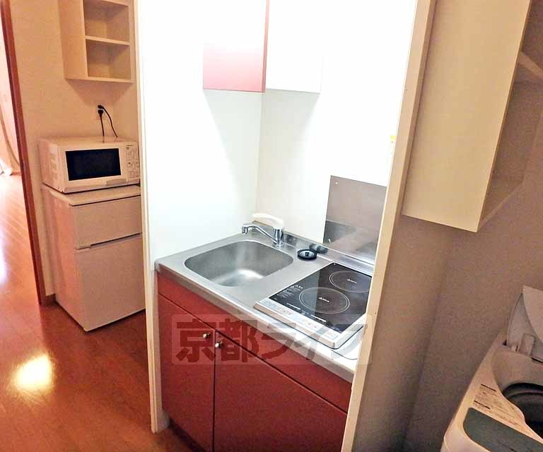 キッチン　一人暮らしにちょうどいいサイズ