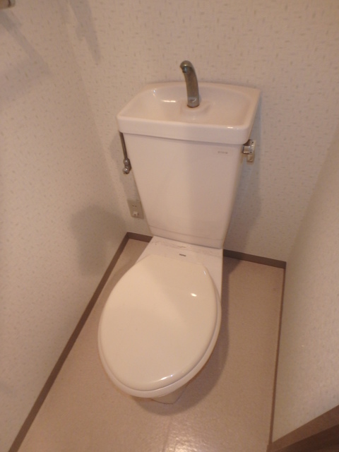 トイレ　清潔感のあるトイレ