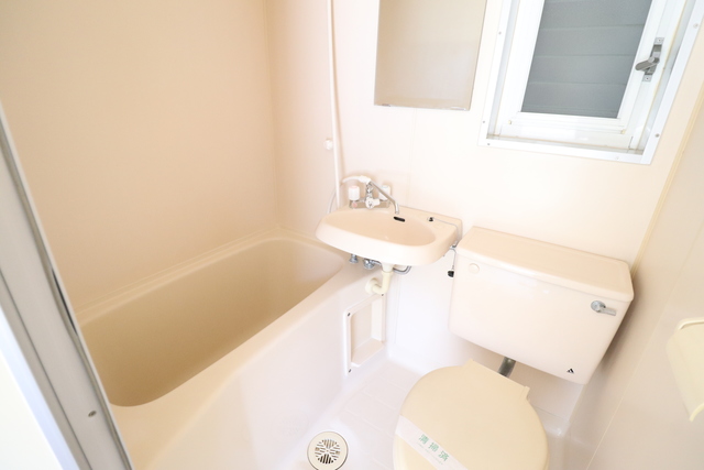 バス・シャワールーム　別室参考写真