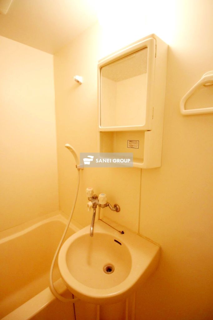 洗面設備　同仕様