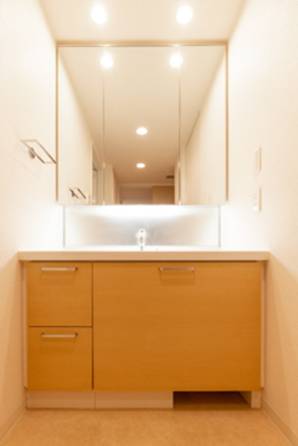 洗面設備　※写真は同タイプ住戸です。