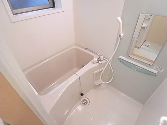 バス・シャワールーム　きれいなお風呂です