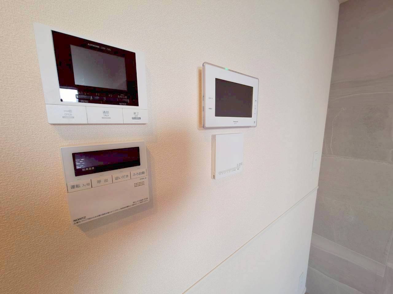 セキュリティ　太陽光売電モニターとカラーモニターホン